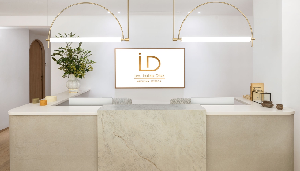 La intervenci�n reformula la est�tica de la cl�nica tradicional adoptando un lenguaje c�lido, natural y profundamente humano...