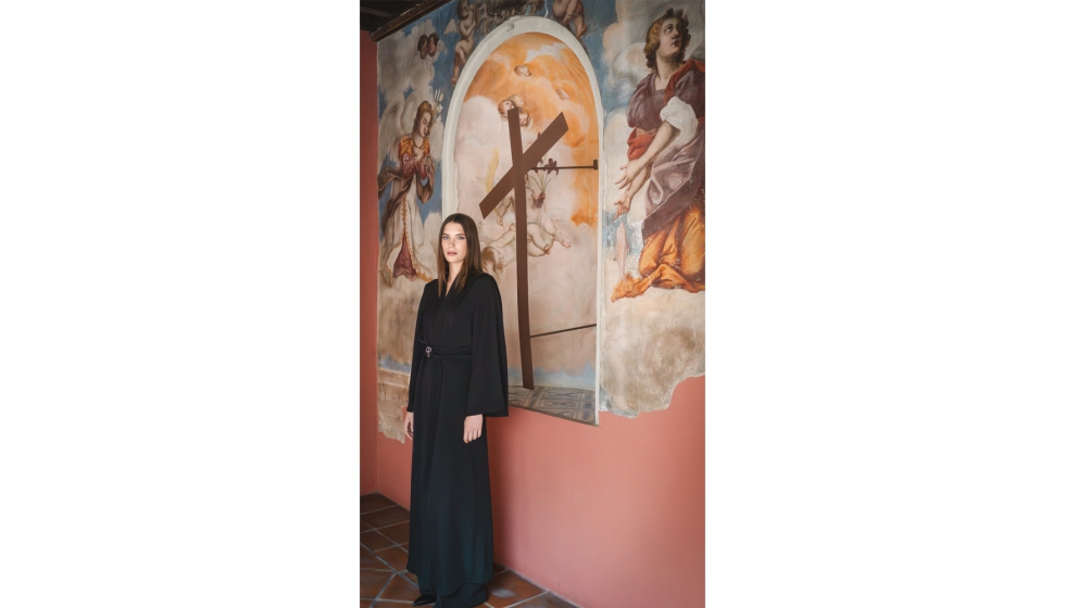 La propuesta parte del alma del antiguo convento y de la superposici�n de culturas que define este espacio �nico...