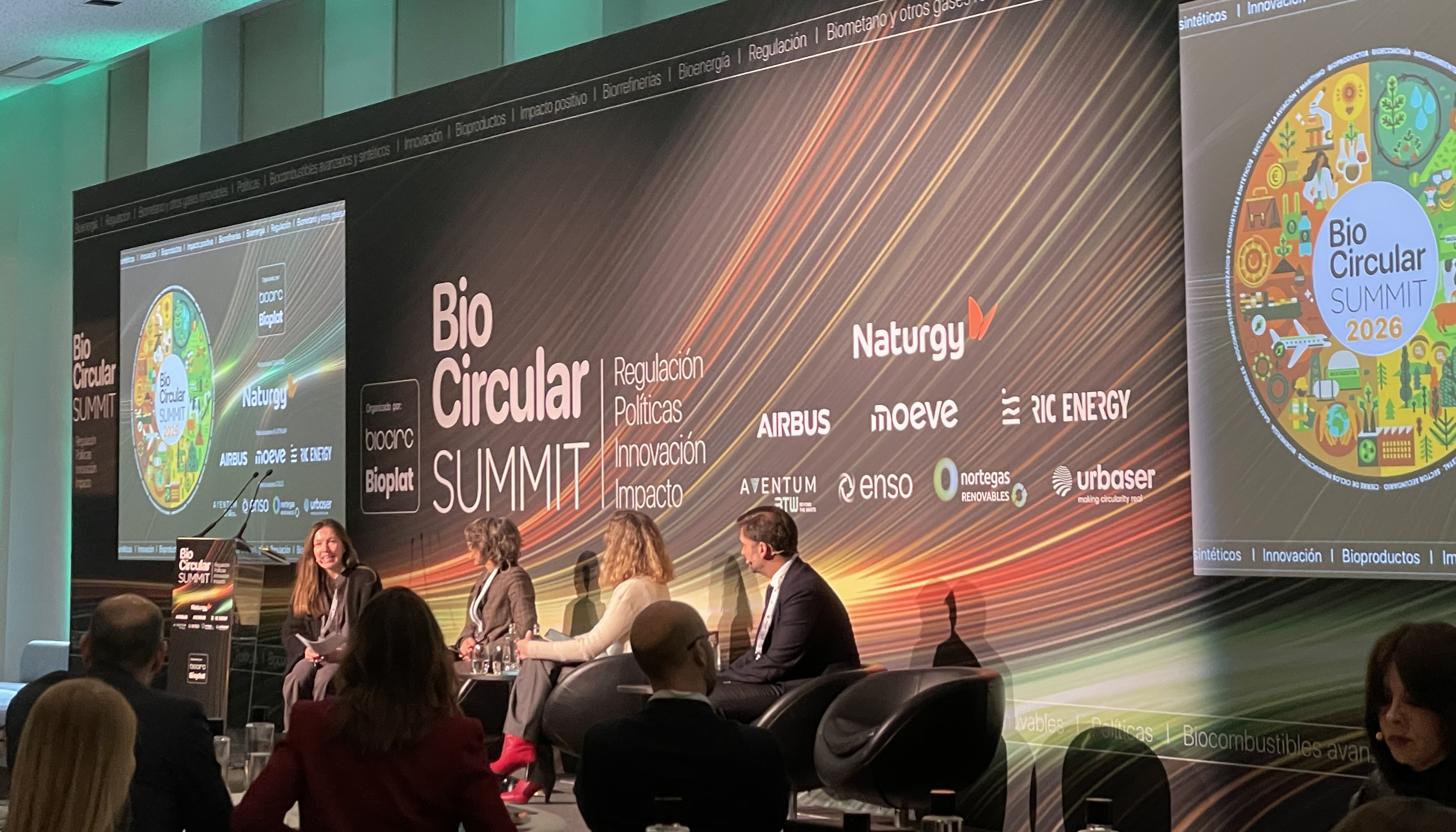 Margarita de Gregorio, Teresa Parejo, Elisa Rivera y Manuel Garc�a