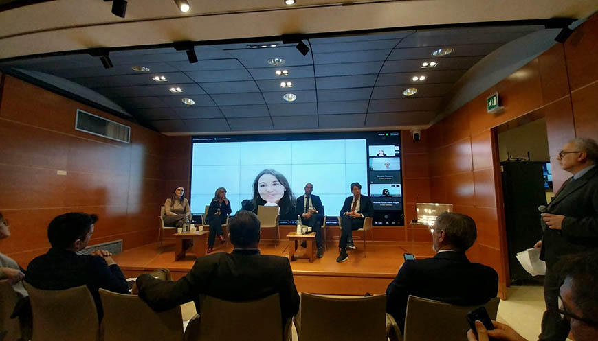 Bel�n Guti�rrez expuso el caso de �xito, pionero en Europa, del re�so potable indirecto de la cuenca del Llobregat