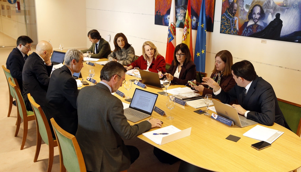 Reuni�n en Santander de los representantes de las comunidades aut�nomas de Cantabria, Pa�s Vasco, Galicia, La Rioja, Arag�n, Madrid y Castilla y Le�n...