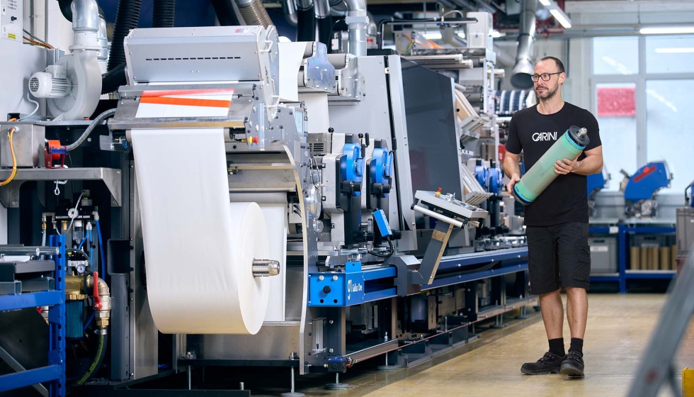 La empresa austriaca Carini GmbH fue pionera en la producci�n digital de etiquetas hace unos 20 a�os y hoy utiliza una Gallus One para satisfacer las...