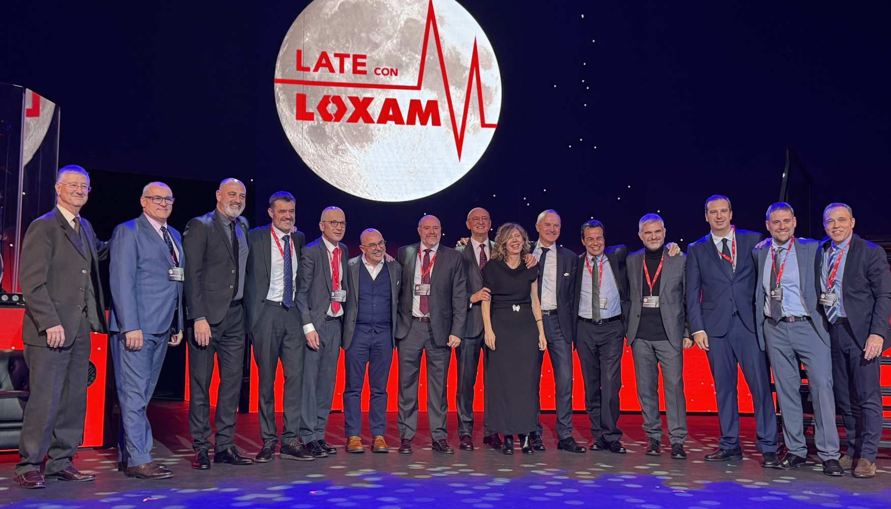 St�phane H�non y Fabio Di Mario, junto a los miembros del Equipo de Direcci�n de Loxam Iberia