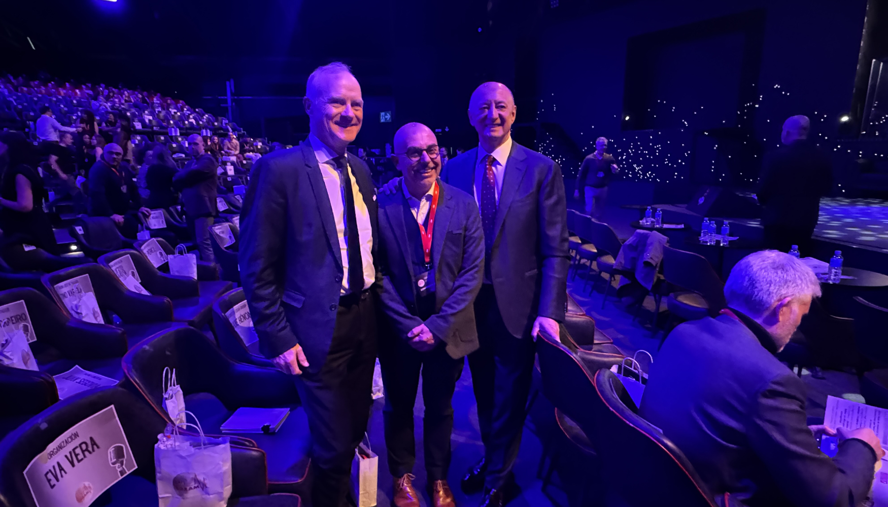 St�phane H�non, director general del Grupo Loxam, junto a Fabio Di Mario, director de RRHH de Grupo Loxam, y Luis �ngel Salas, CEO de Loxam Iberia...