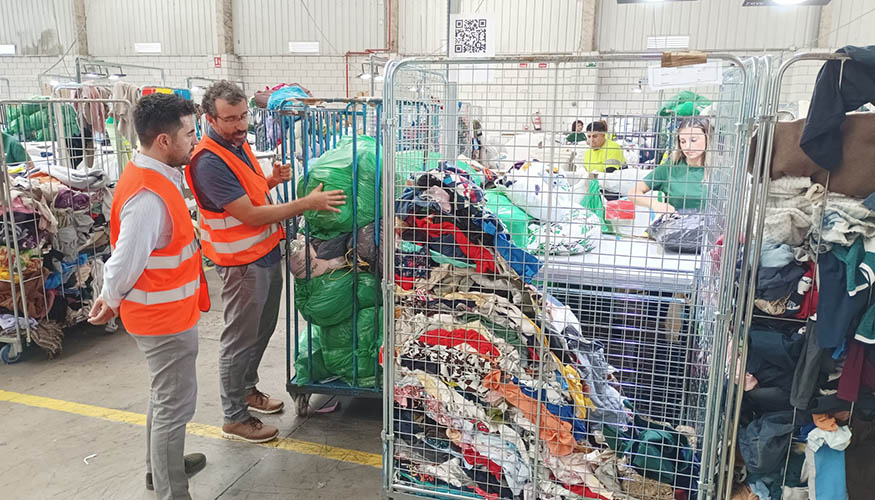 Planta de clasificaci�n de residuos textiles en Legan�s (Madrid)