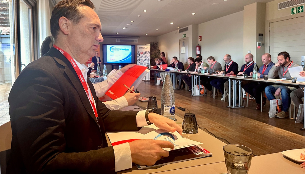 El estudio, en su 28 edici�n, volvi� a mostrar la evoluci�n del mercado de inyectoras, robots y perif�ricos