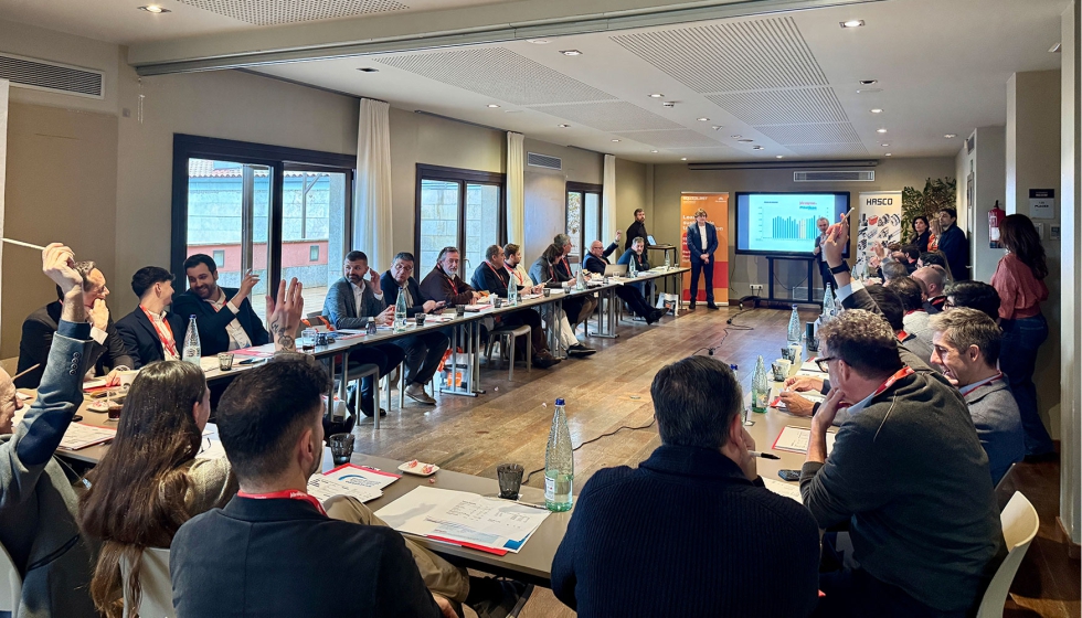 Turno de preguntas y debate con los asistentes, que aportaron su visi�n y experiencia sobre la evoluci�n del mercado y las perspectivas del sector...