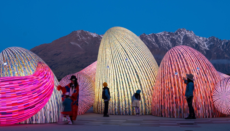 The Whispering Mountains de Eness. Foto: Julian Apse