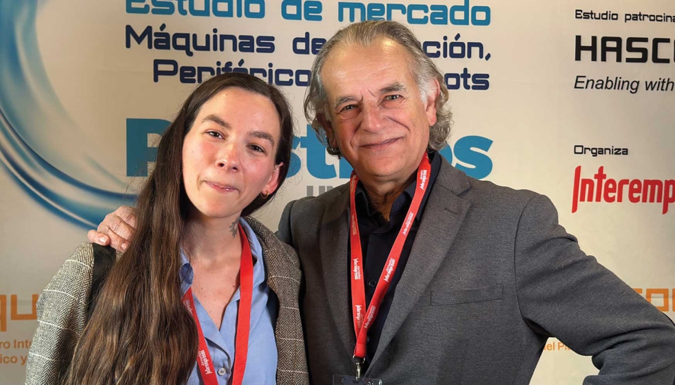 Adolfo Ib��ez, director de ventas de Dewit 2000 y Paula Ib��ez, comercial de Dewit 2000
