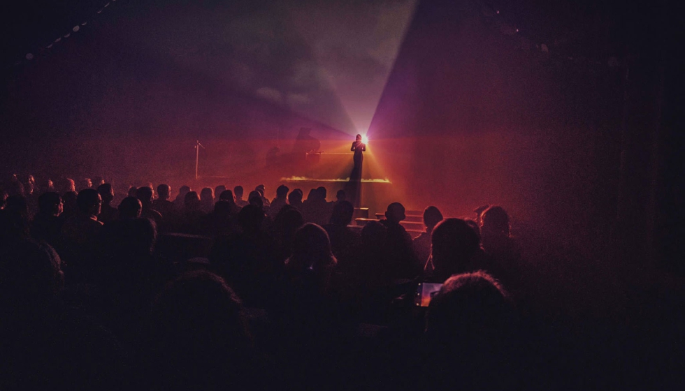 Andreu F�bregas dise�a a partir de la emoci�n para crear piezas como la de la imagen