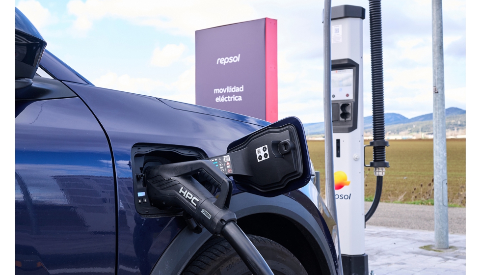 El tama�o compacto de la base del Kempower Satellite �comparable al de una hoja de papel A4�se adec�a a las instalaciones urbanas y las �reas...