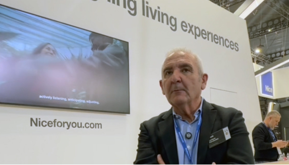 Enrique Fern�ndez, director comercial de Nice, atiende a Novoperfil e Interempresas Media en ISE 2026