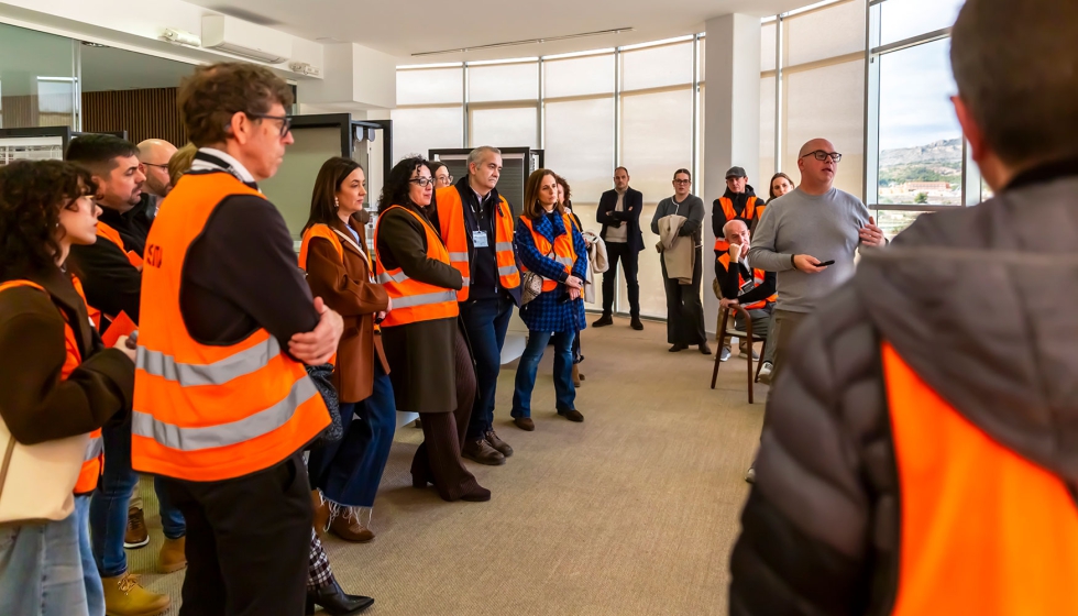 Los profesionales del CDICV y CODID-RM visitaron las naves de producci�n de Saxun