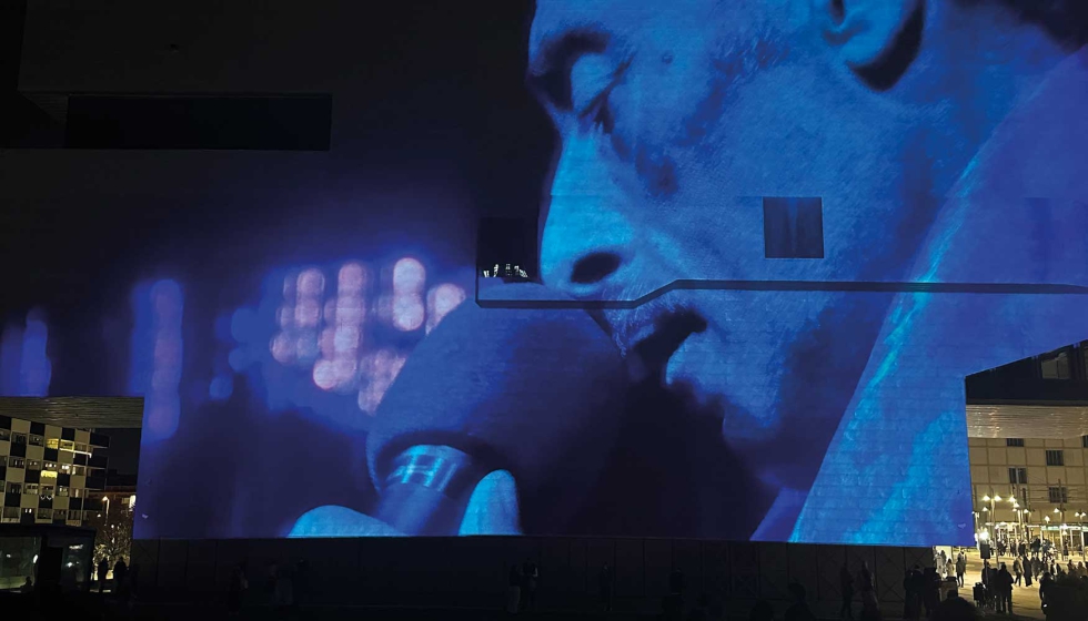 Fragmento de �Aquesta nit� del cineasta Albert Serra que convierte el festival en un cine de verano