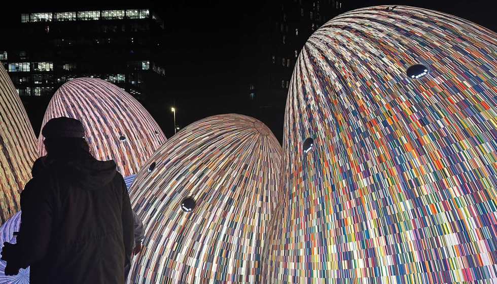 The whispering mountains� de Eness