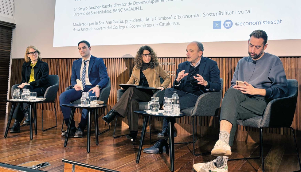 Oscar Gim�nez durante su intervenci�n en la mesa redonda
