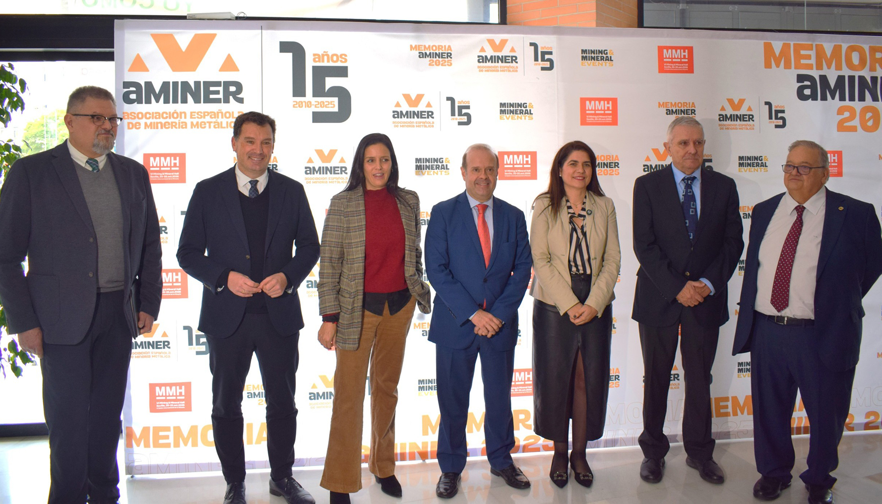 Foto de familia de la presentaci�n del MMH 2026