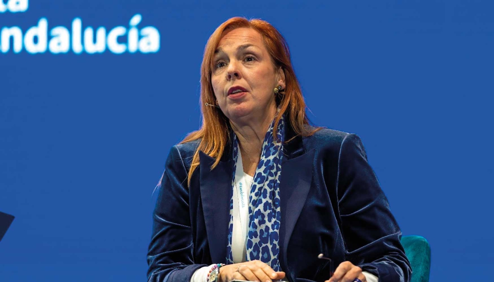 Marilena Estarellas, gerente de la ANBE, particip� como moderadora en las mesas de debate del Congreso