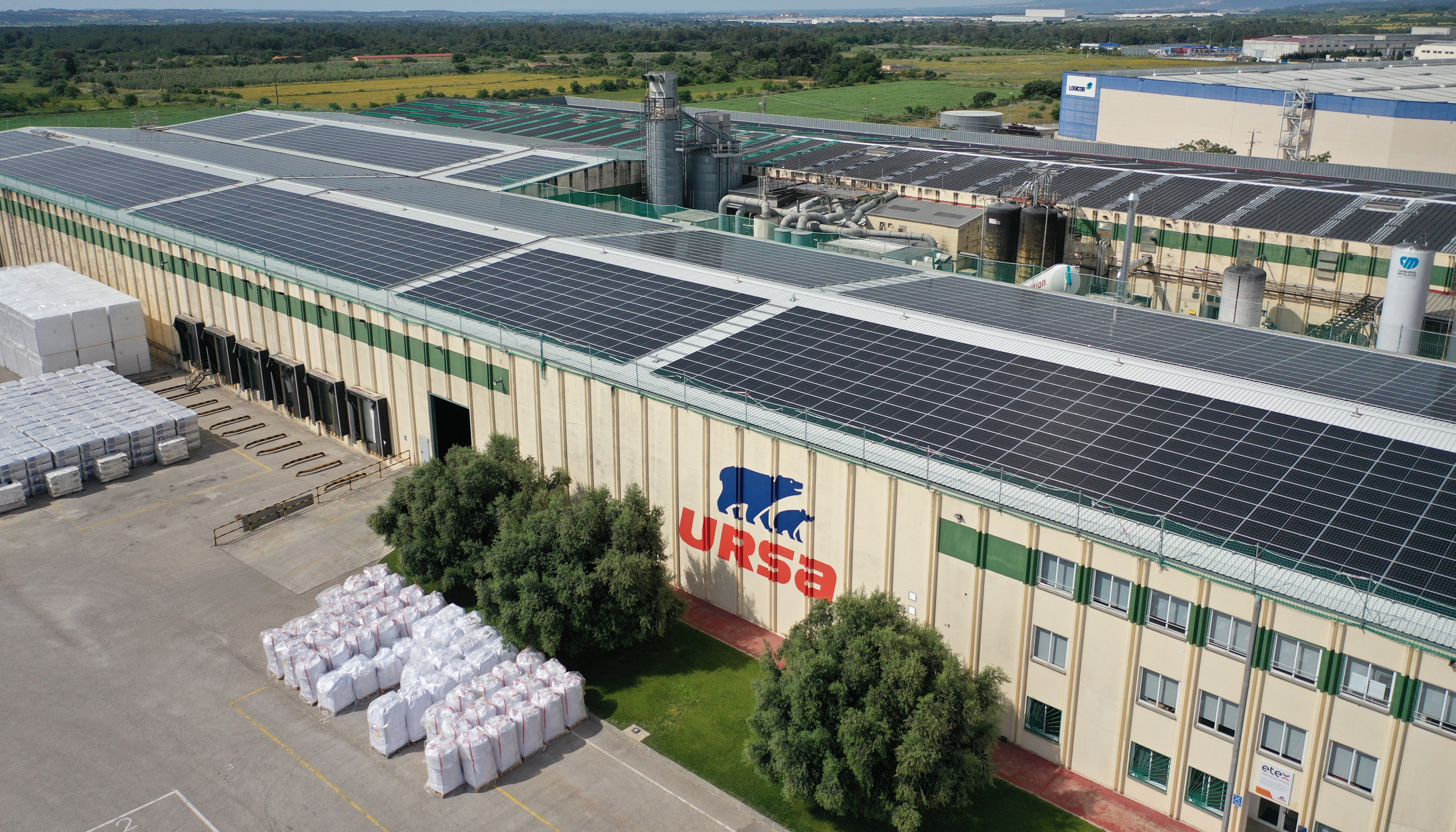 Los sellos certifican el c�lculo y la reducci�n de emisiones en los alcances uno y dos vinculados a las actividades de producci�n y servicio de...