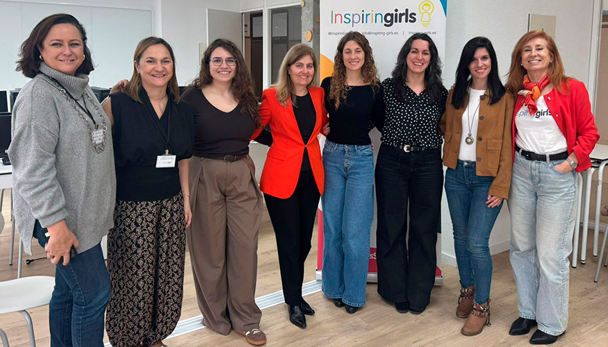 Foto de familia Inspiring Girl sen el Colegio Gregorio Mara��n de Madrid