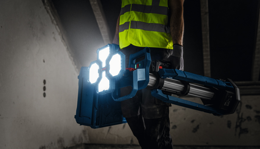 La nueva torre de iluminaci�n GLT18V-5000 ofrece una potencia lum�nica de hasta 5...