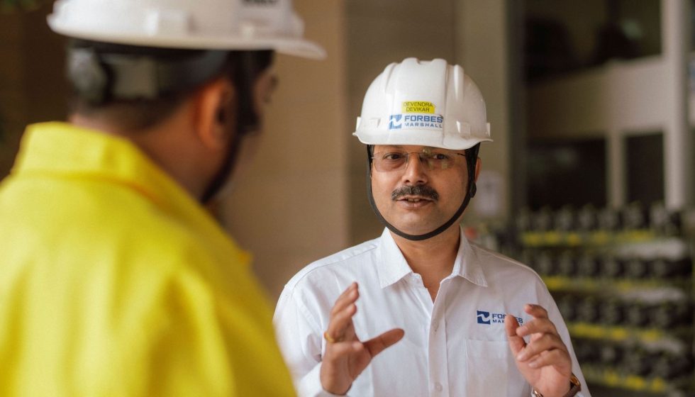 Los ingenieros utilizan sus conocimientos sobre herramientas, mecanizado...