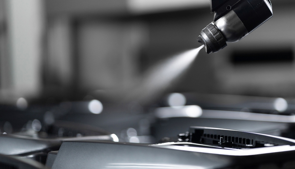 Al pintar piezas interiores para las denominadas �reas A, es imprescindible que las superficies est�n limpias...