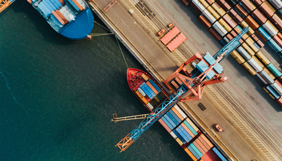 �La electrificaci�n de los puertos [....