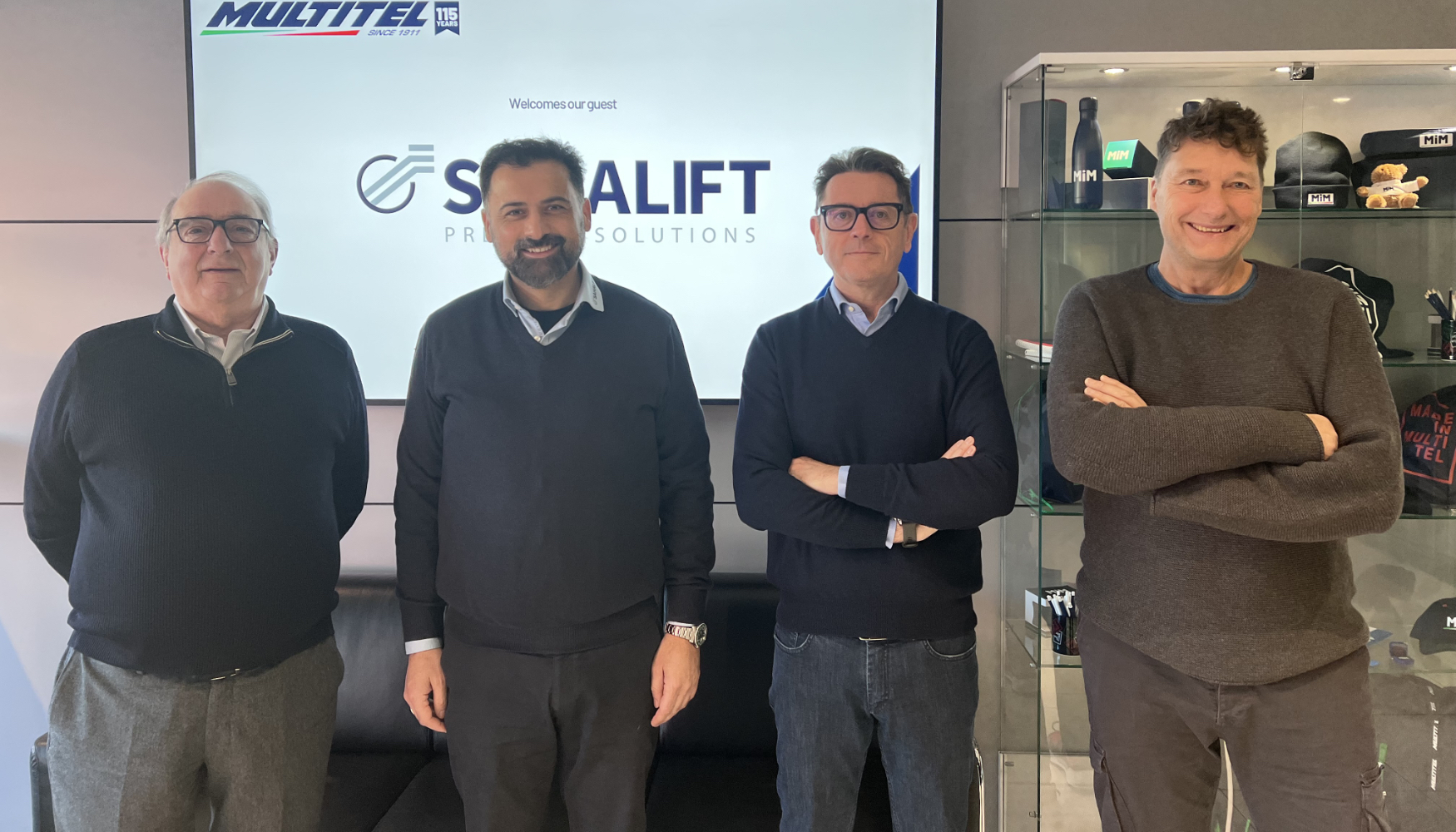 De izquierda a derecha: Renzo Pagliero, Yama Saha, Roberto Marangoni y Johannes Becker