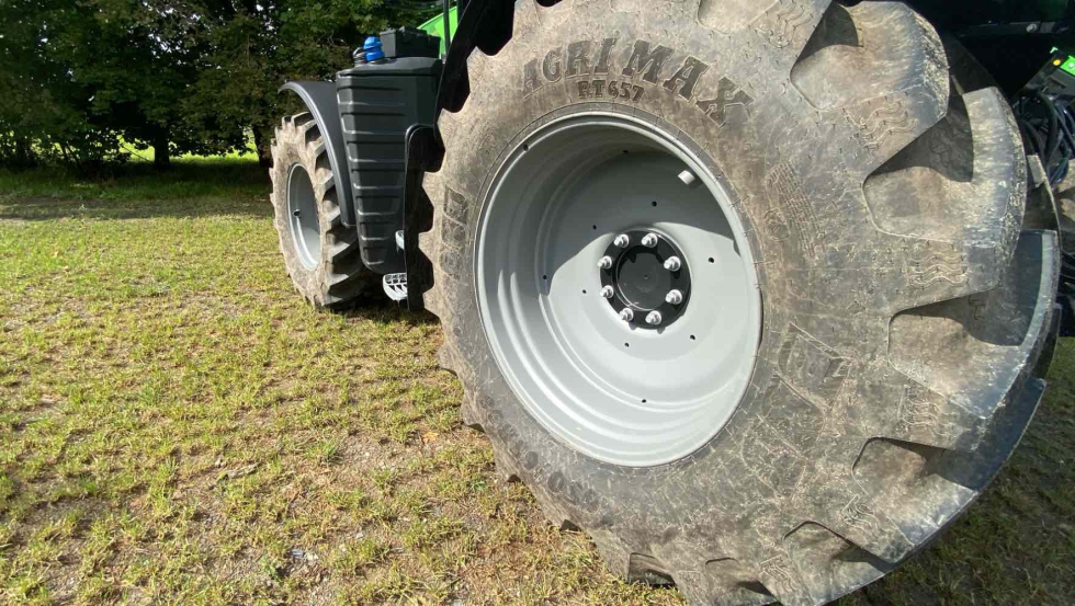 Los neum�ticos son un elemento cr�tico en tractores y maquinaria agr�cola