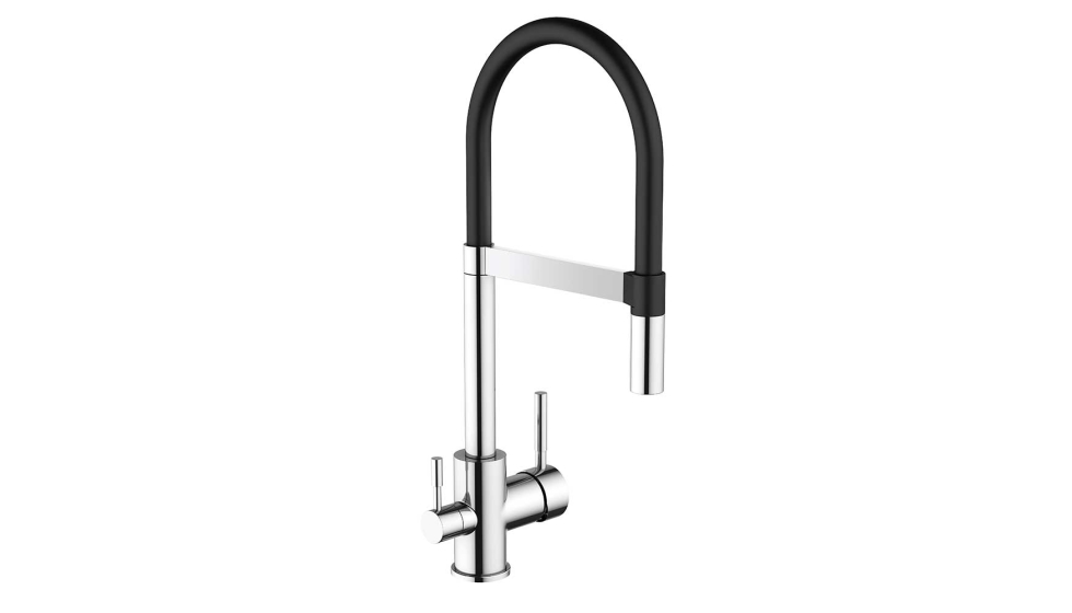 El grifo incorpora un tubo interno de polietileno de uso alimentario y un aireador con doble salida antical, conforme a la norma UNE EN 248...