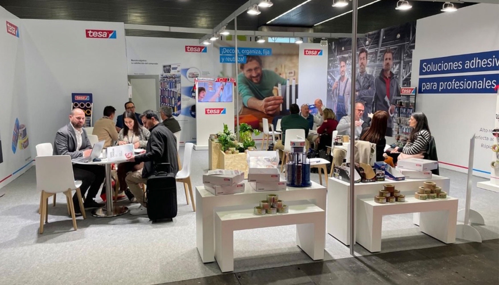 Stand de tesa tape en ExpoCadena 2025