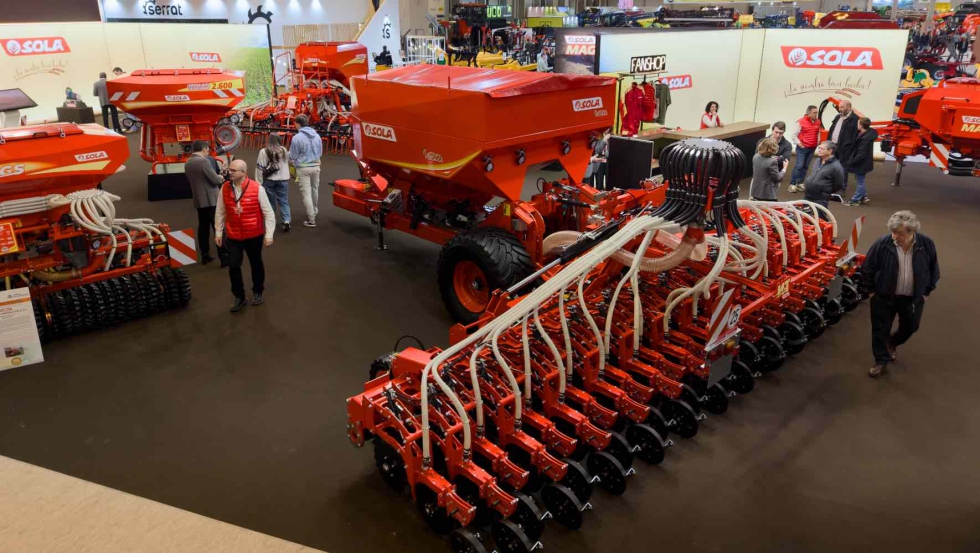 Exposici�n de SOL� en el Pabell�n 8