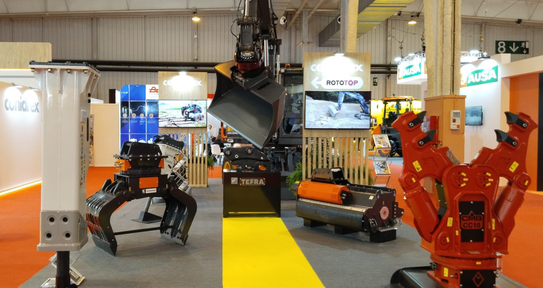 �rea de implementos en el stand de Cohidrex Global Parts en Smopyc 2023