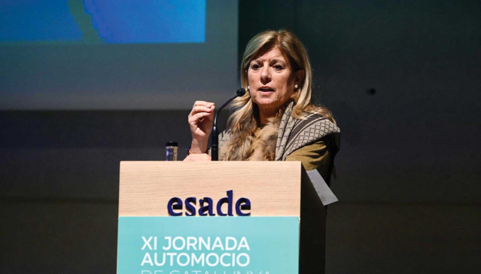 Marta Bl�zquez, presidenta de Faconauto, durante su intervenci�n en la XI Jornada de Automoci�n de Catalunya