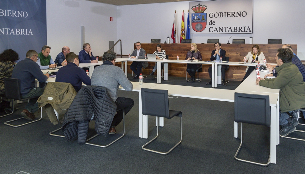 Reuni�n del Gobierno de Cantabria con las organizaciones ganaderas