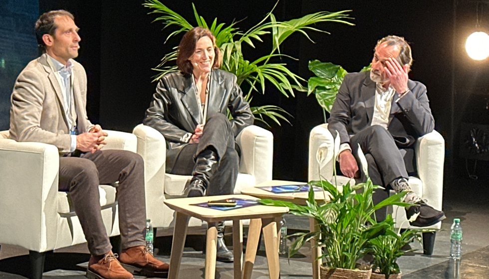 Mesa de di�logo �El potencial del capital hibrido para la reconstrucci�n rural� como medida para paliar la crisis de vivienda actual...