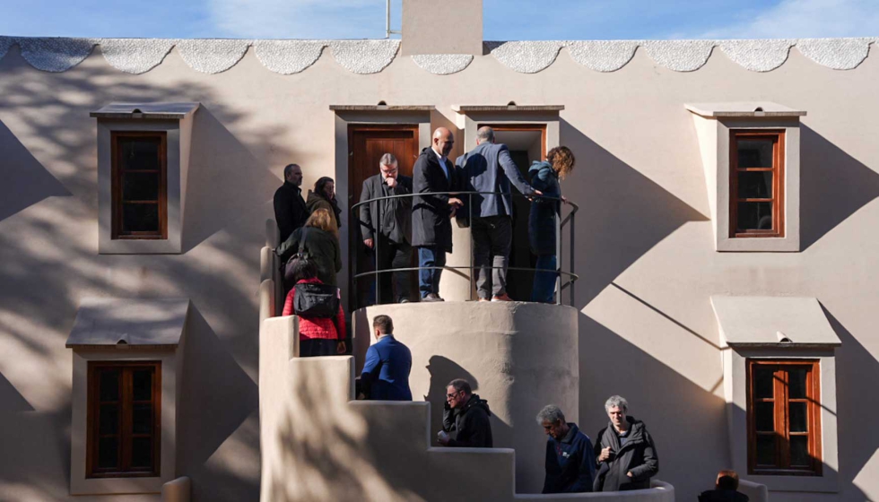 El estudio aclara que Gaud� no dirigi� la construcci�n del edificio, la cual fue ejecutada y modificada posteriormente por terceros...