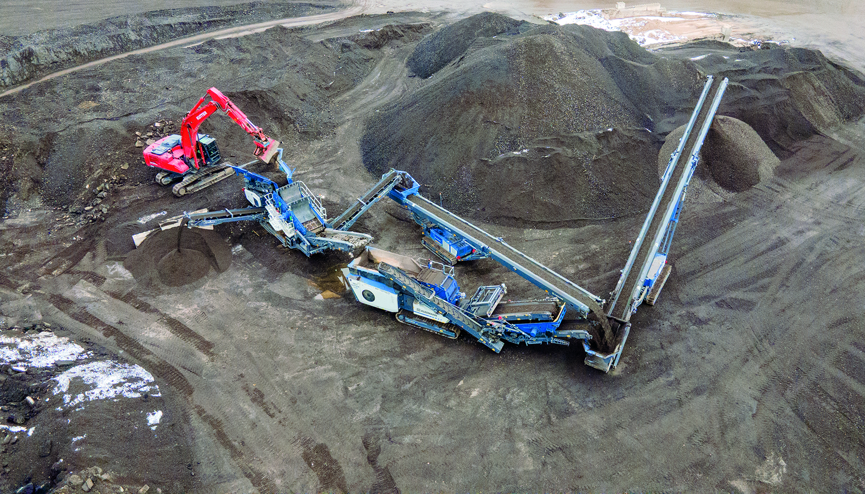 La cadena de instalaciones de Kleemann se compone aqu� de la criba de piezas bastas Mobiscreen MSS 502 EVO...