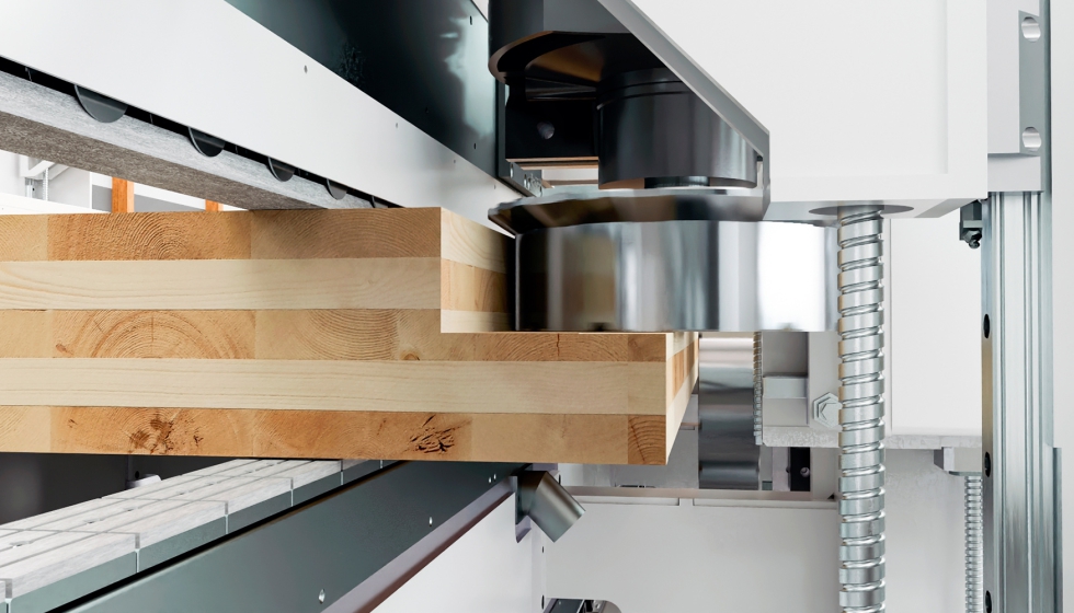 Detalle del mecanizado de paneles CLT con la perfiladora Celaschi Xl