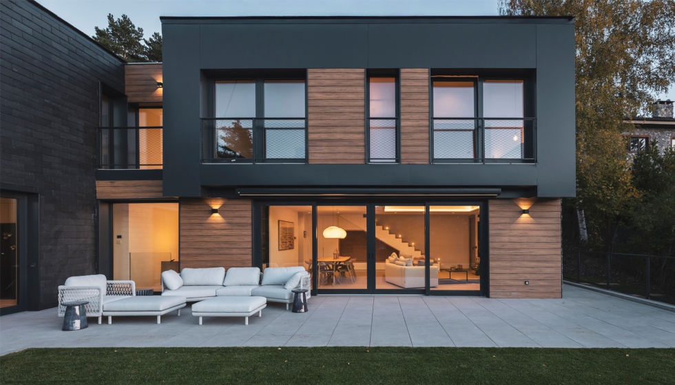 Esta combinaci�n estrat�gica de sistemas constructivos tradicionales e industrializados permite optimizar tanto los costes como los plazos de...