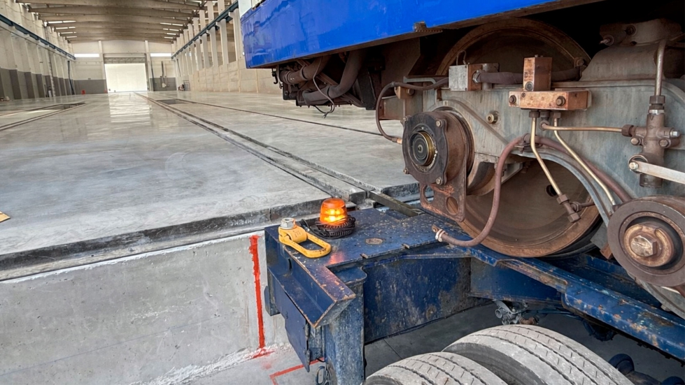 La nave se ha acondicionado para trabajar con material rodante