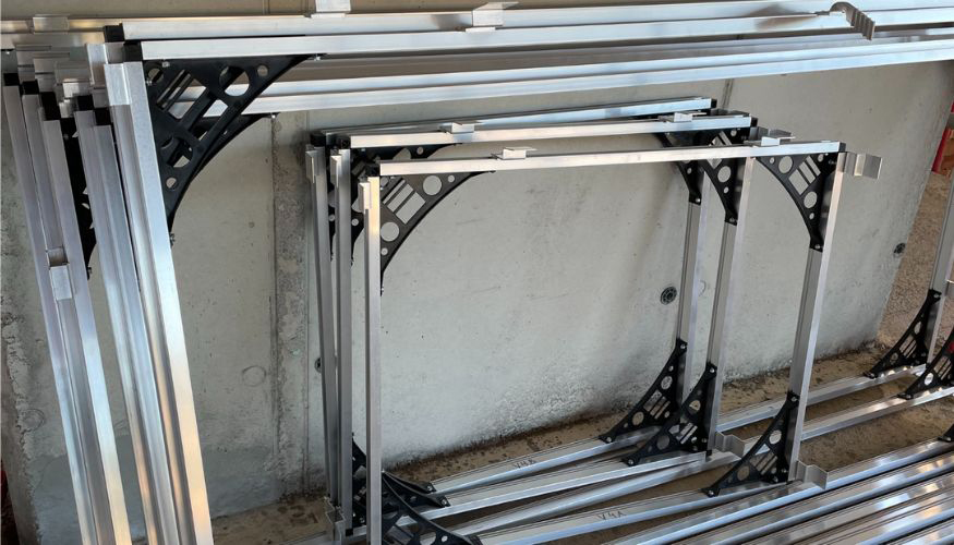 La gama de premarcos ALUPLAVER de Anudal reducen tiempos de obra, evitan errores y mejoran el rendimiento del cerramiento...