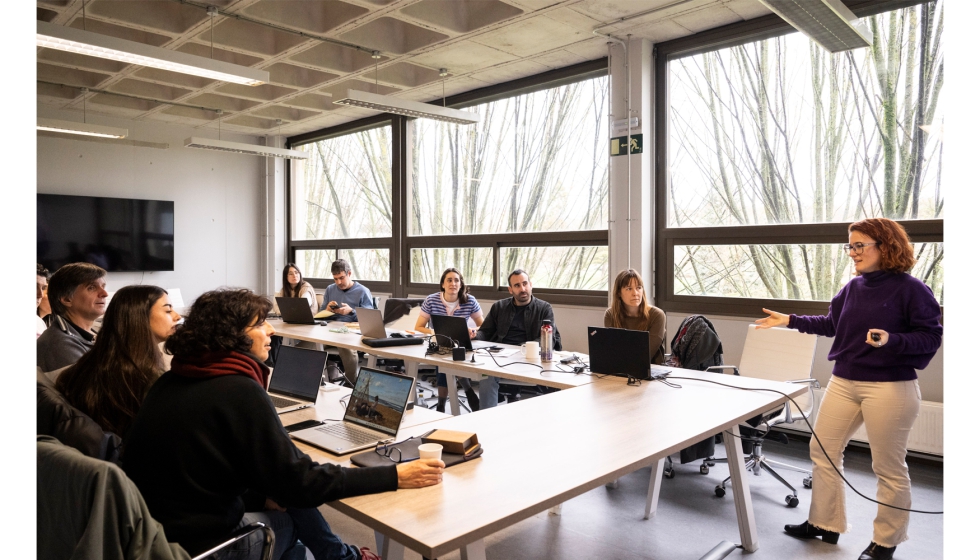 Una de las reuniones de trabajo del proyecto, celebrada en el edificio de los Olivos de la UPNA