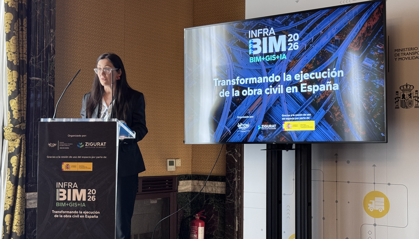 Carmen S�nchez, Institutional Engagement Manager en Zigurat, ejerci� de conductora de la jornada