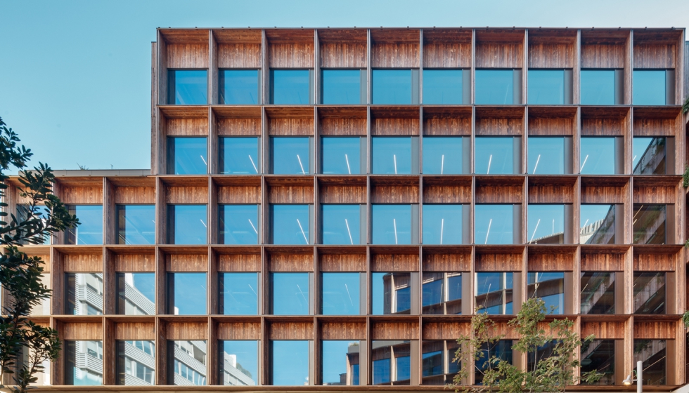 En la envolvente, se ha empleado el sistema Wictec 60 de Wicona...