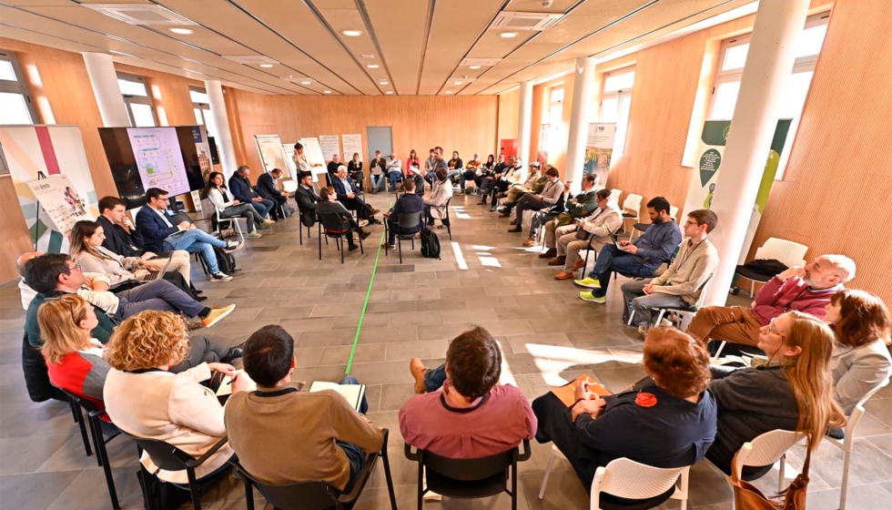 El encuentro ha reunido a medio centenar de representantes de administraciones p�blicas, empresas del sector agroalimentario, cooperativas...