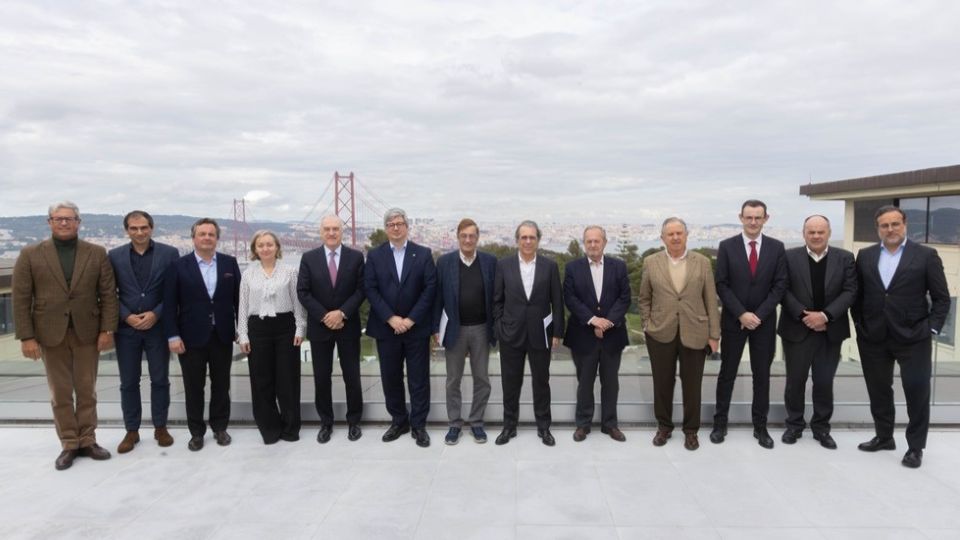 Na sede da Infraestruturas de Portugal...