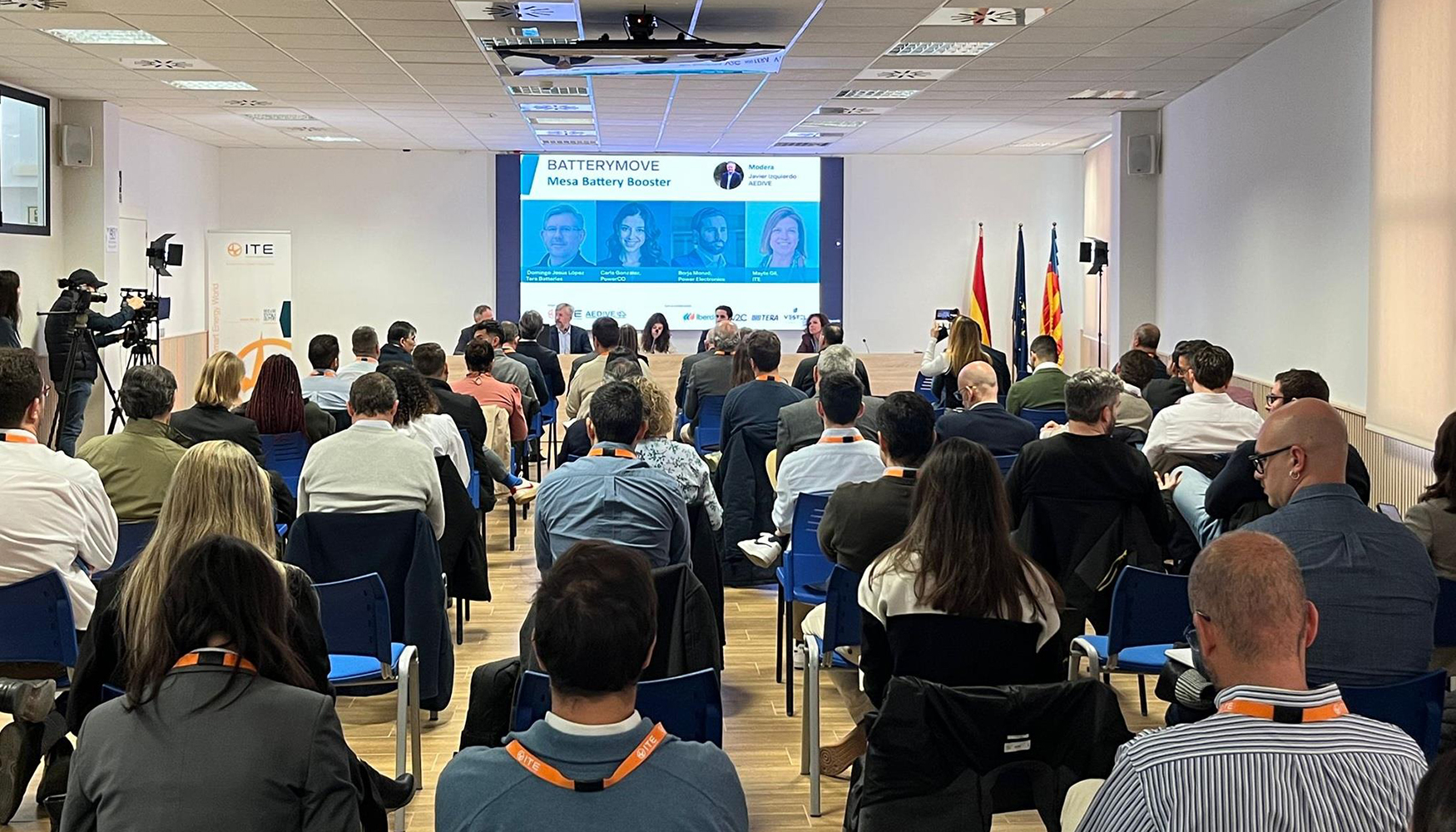 La jornada cont� con la colaboraci�n de Iberdrola, V2C, Tera Batteries y Vestel Ingenieros