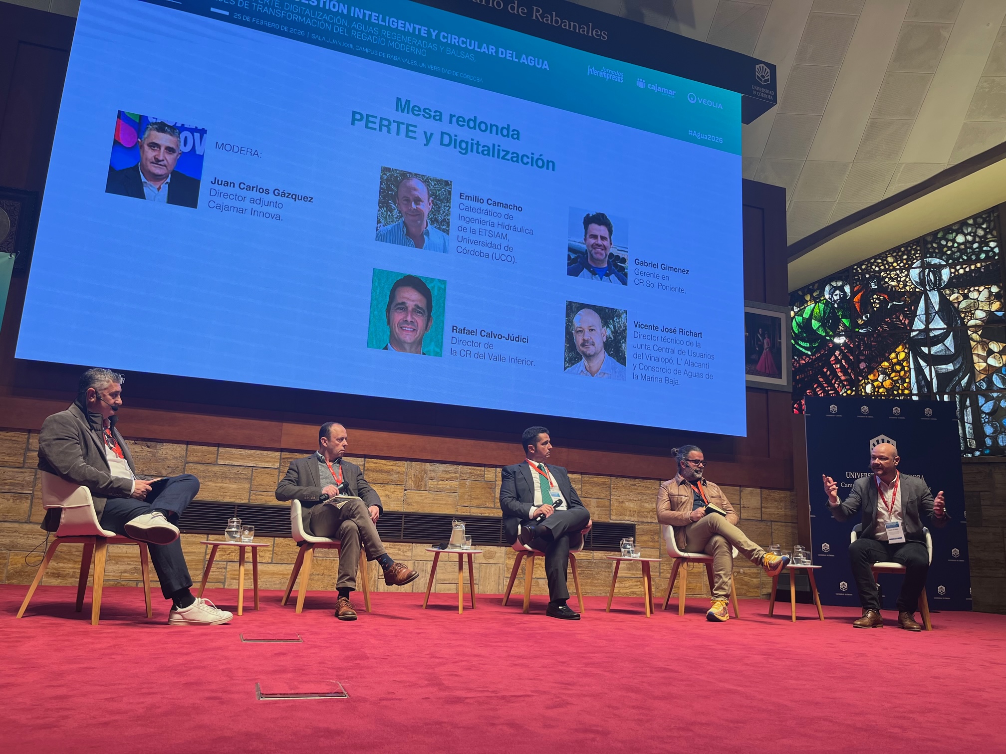 La mesa dedicada a analizar el PERTE de digitalizaci�n enfocado al regad�o en Espa�a cont� con la participaci�n de Emilio Camacho...